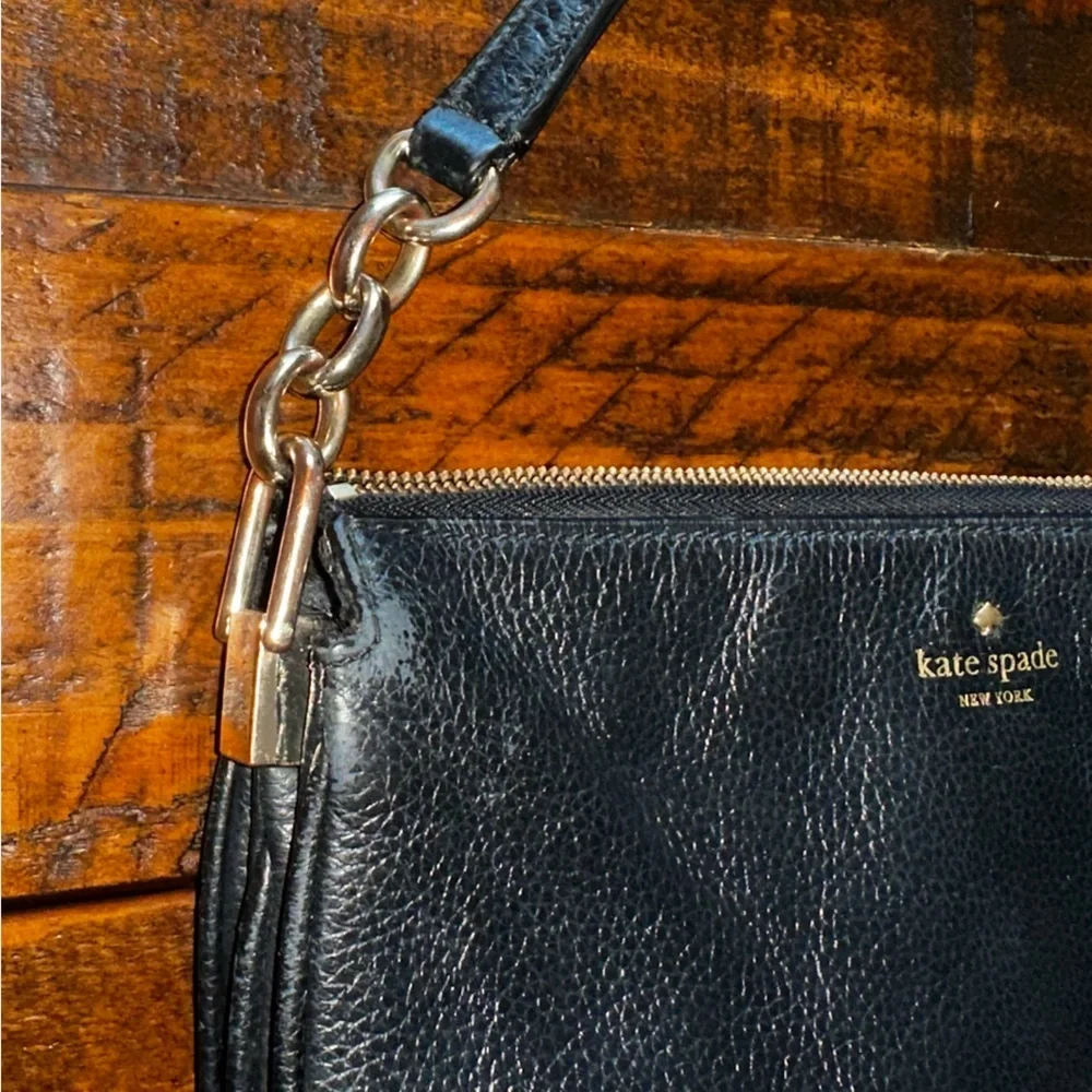 UEC Kate Spade New York JACKSON TRIPLE GUSSET         LEATHER CROSSBODY